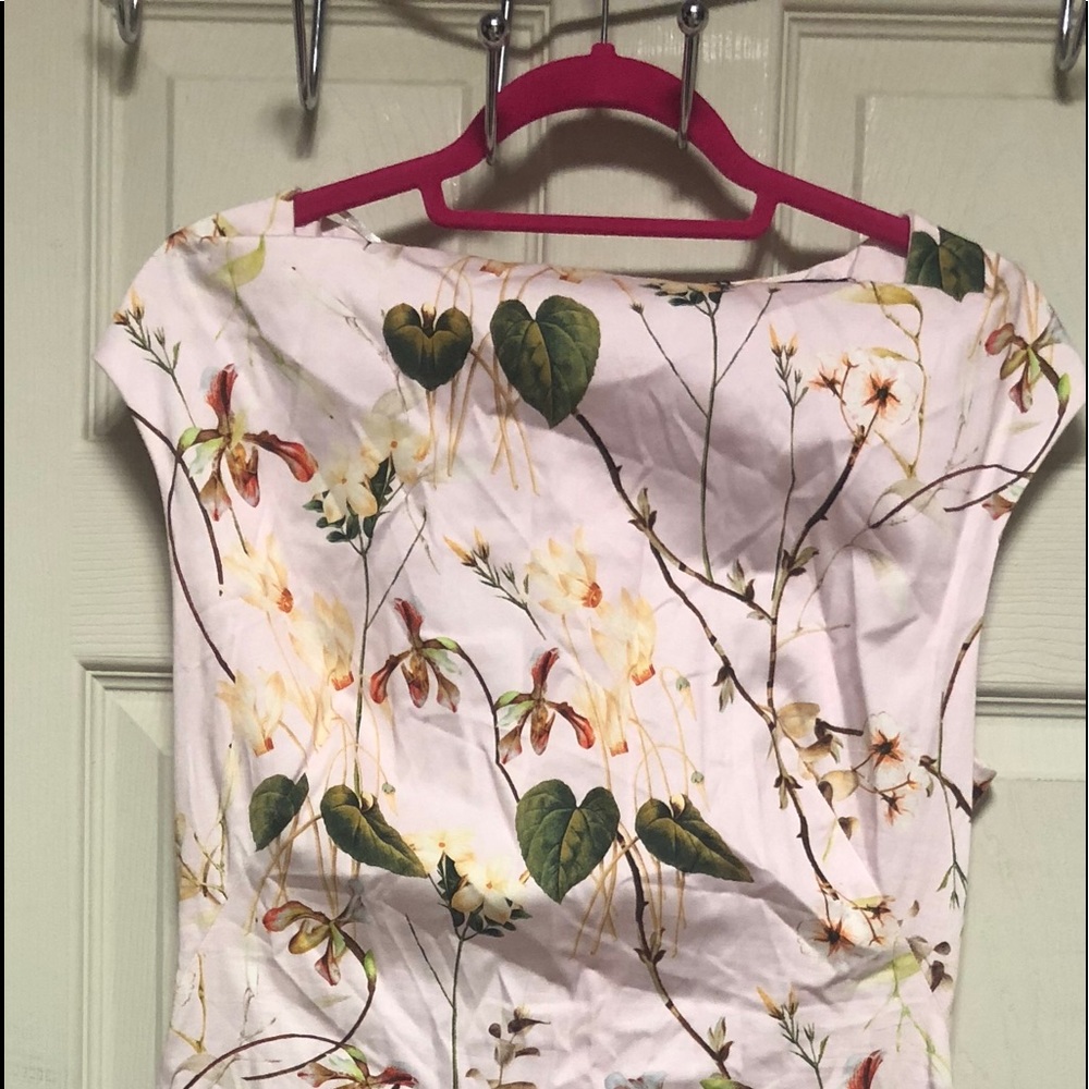 Zara Pink Floral Dress. - Picture 2 of 3